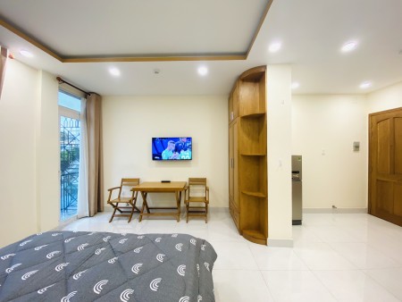 Căn hộ cao cấp Lê Văn Sỹ, Quận 3, Gần Trần Quang Diệu, Babcol cửa sổ, đầy đủ tiện nghi