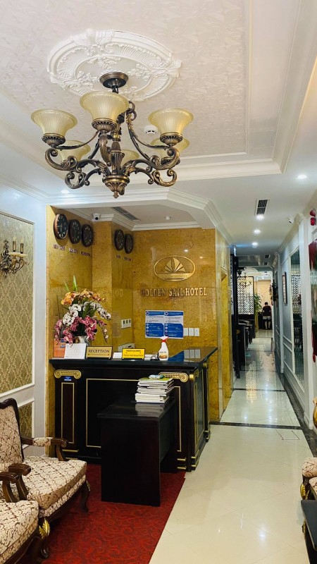 Bán khách sạn mặt tiền phố cổ Hàng Buồm 110m x 7 tầng.LH 0975626023