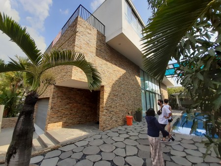 Cho Thuê Villa 631m2 hồ bơi sân vườn Nguyễn văn hưởng Thảo điền Quận 2 MS:345