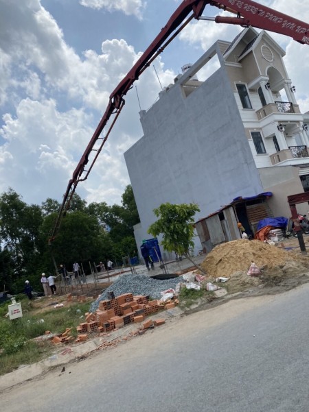 CHÍNH CHỦ NGỘP CẦN BÁN 130m2 NỀN THỔ CƯ ,CÓ SỔ HỒNG . QUẬN BÌNH TÂN .TPHCM