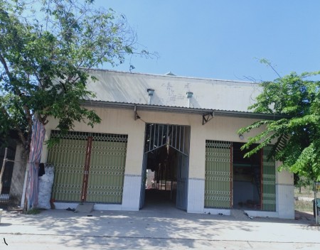 14 phòng và 2 ki ốt, đang cho thuê kín có thu nhập ổn định hơn 15tr/tháng.