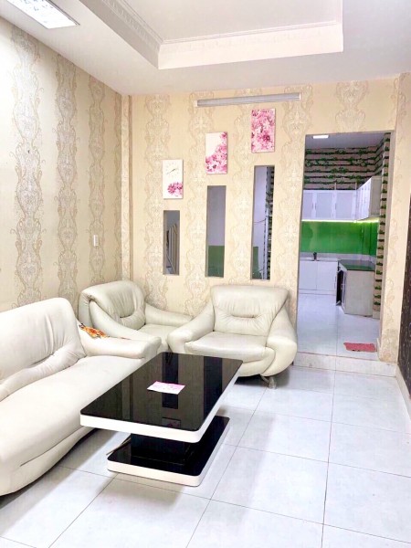 Chính chủ Bán gấp nhà khu Cư Xá Phú Thọ Hòa, đường Lạc Long Quân, P5,Q11. 51m2, Giá 4.9 Tỷ. DT 3,3m x 14,8m, nở hậu chữ L 4,4m.