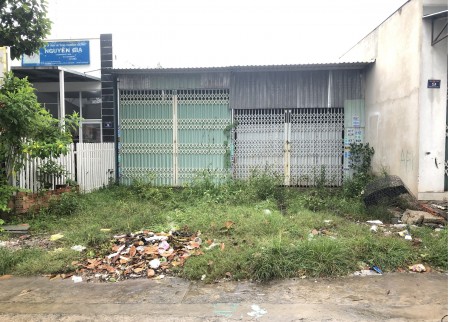 Vỡ nợ bán gấp lô đất 200m2(8x25) SHR, dân cư đông đúc