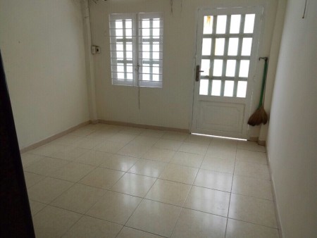 Chính chủ Bán gấp nhà 1 lửng 1 lầu mặt tiền Đội Cung, Phường 9, Quận 11, Dt 37,1m2, Giá 6,7 Tỷ
