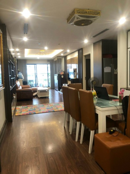 Cần bán căn hộ Đông Nam 115m 3 ngủ full đồ đẹp tại Imperia Garden 4 tỷ 0985800205