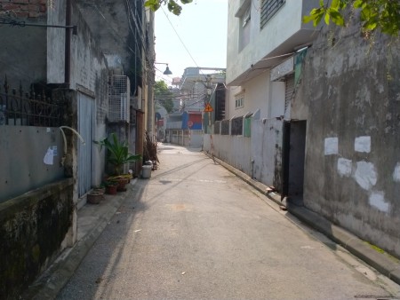 Hàng hiếm, Bán Mảnh Đất Giang Biên Ô tô, Kinh Doanh, Giá danh cho nhà Đầu tư