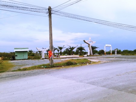 Lô góc cực đẹp 200m2, mặt tiền đường lớn nhất KDC Tân Đức, Ngã 3 Đại lộ long An băng ra tỉnh lộ 824 Đức Hoà đông đúc