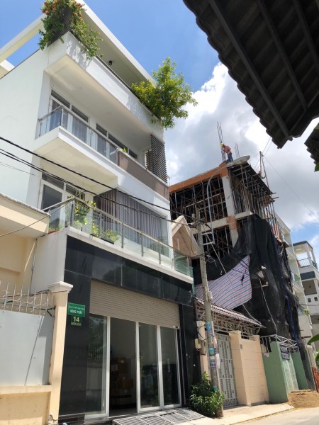 Cần bán nhà đường Lâm Văn Bền, Quận 7, dt 6.15x46m, nở hậu 6.64m2, 2 lầu