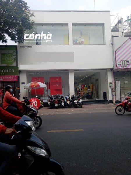 Mặt tiền khu thời trang khu kinh doanh sầm uất đường Lê Văn Sỹ phường 9.5x24m 2 lầu sàn trống suốt