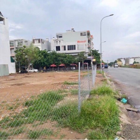 Bán đất 2 măt tiền kinh doanh trong khu dân cư bến cát