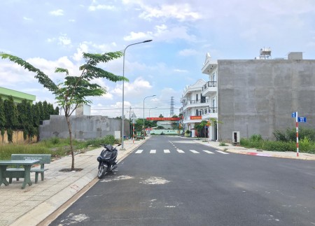 Đất nền giá rẻ, view đẹp, chiết khấu cao, SHR tại Cần Đước, Long An