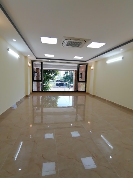 Bán tòa nhà Văn Phòng 9 tầng mặt phố Lê Trọng Tấn đẹp nhất phố. Giá 40tỷ