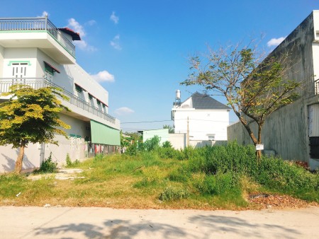 (Bán gấp 750tr) lô đất 300m2 thổ cư sổ hồng ở chợ Bình Dương cách Quốc Lộ 13 & cao tốc MP - TV 300m