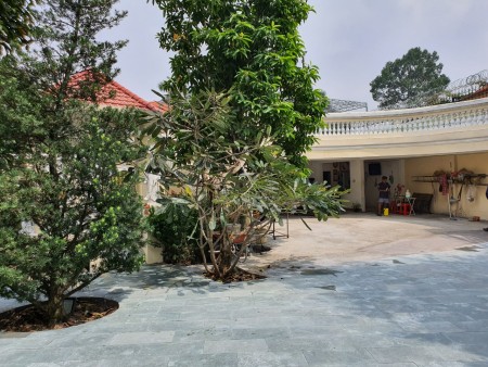 Đi đến slide 8