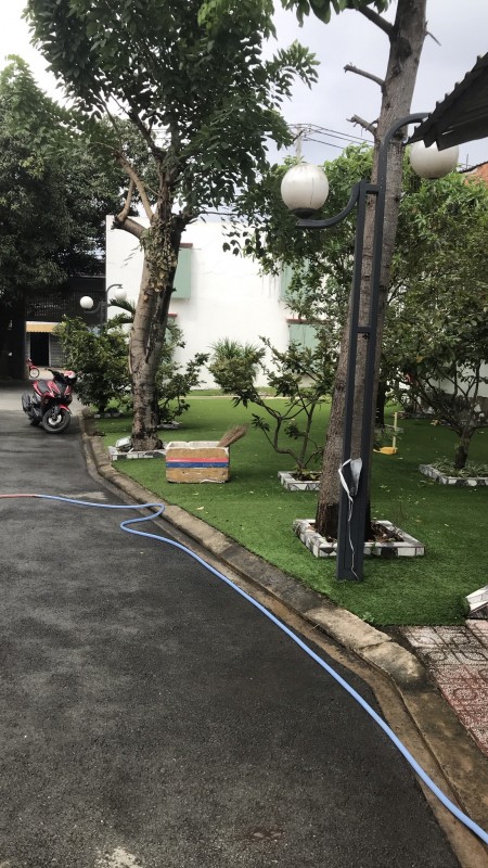 Cho thuê biệt thự vườn mặt tiền Lò Lu Quận 9