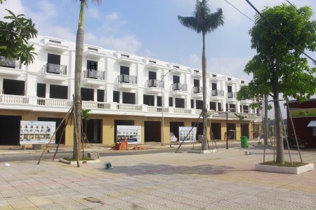 Bán nhà, đất tại Việt Sing Phú Chánh 1 trệt 2 lầu