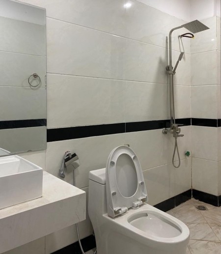 Gia đình bán nhà Bồ Đề, Long Biên 6T, ngõ ô tô, giá 3.2 tỷ