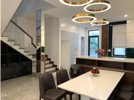 Biệt Thự Song Lập Lucasta Khang Điền - Sân Vườn + Gara Ô Tô + An Ninh 24/7