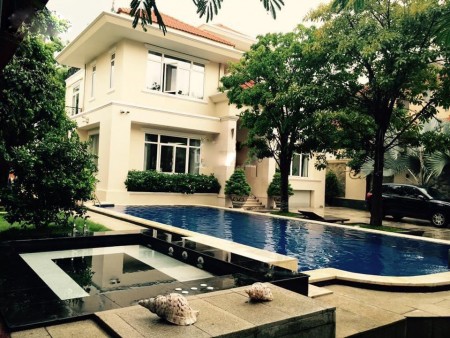 Cho thuê Biệt thự sân vườn Làm trường học 900m2 đường 44 Thảo điền Quận 2 MS:760