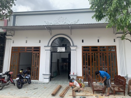 Vỡ nợ cần bán nhà trọ 16 phòng 2 kiot cho thuê tháng 20tr.