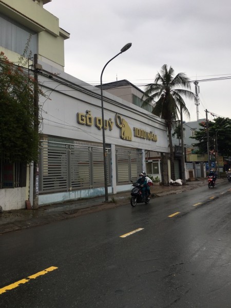 Mặt Tiền Đường Tỉnh Lộ 10. DT: 10 x 30 _ suốt KD