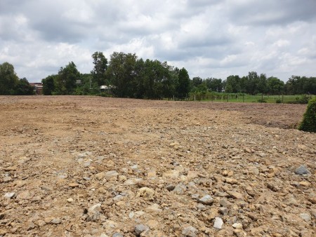 BÁN ĐẤT CỦ CHI, 10.000m2, quy hoạch khu dân cư, có thể phân lô bán nền. Call 0903 58 25 58.