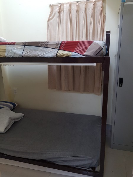 Cho thuê phòng trọ 12m2 Quận 1, tự do, không chung chủ, wc trong, kệ bếp