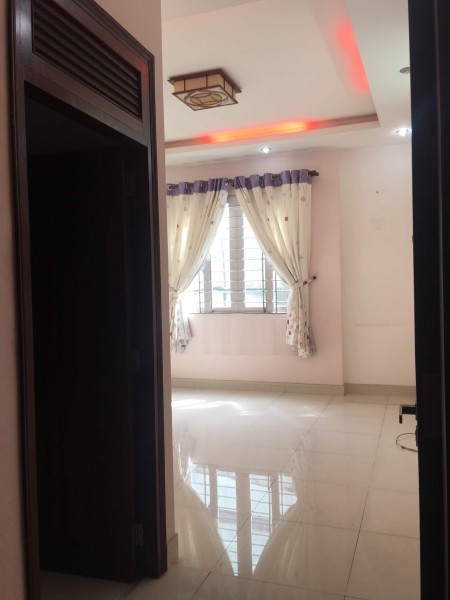 Cho thuê nhà nguyên căn đường Âu Cơ, gần chợ Trần Văn Quang