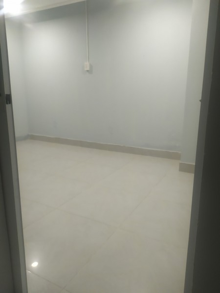 Phòng trọ sạch sẽ mặt tiền Trần Xuân Soạn Q7