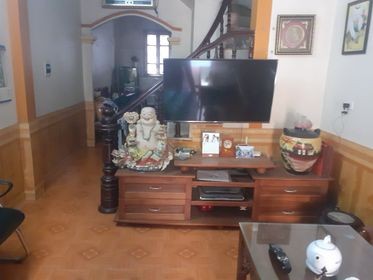 Ô tô đỗ cửa, phân lô, ngõ bàn cờ. Lý Sơn, Long Biên, Hà Nội. 53m2, 3 tầng.