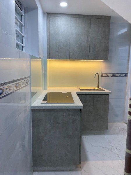 Bán nhà hẻm nhựa 4m2 thẳng 1 trục Lê Văn Sỹ Quận 3 chỉ 2 tỷ 7 (0902664082)