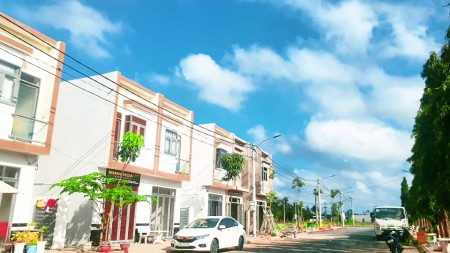 Nền ngoại giao chủ đầu tư 80M2 – Sổ hồng . Lộ giới 12M