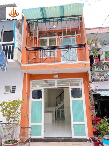 Kẹt tiền cần bán nhà 1 trệt 1 lầu còn mới đường số 6, phường Hiệp Bình Phước, Thủ Đức