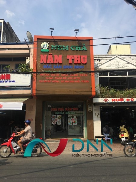 Mặt Tiền Quận 6 Đường Bà Hom. DT: 4.5 x 15 - suốt 1 lầu