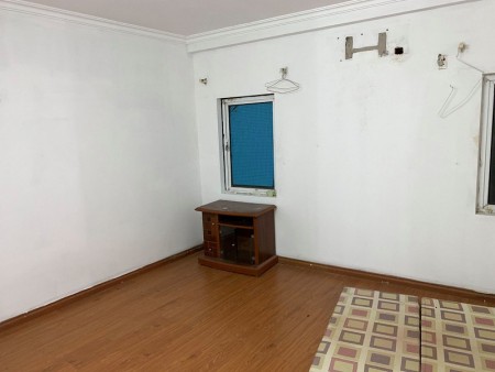 Bán nhà Quận 10 giá 4 tỷ 9, gần 40m2, 4 tầng, Hẻm xe hơi đường Nguyễn Tri Phương 10m.