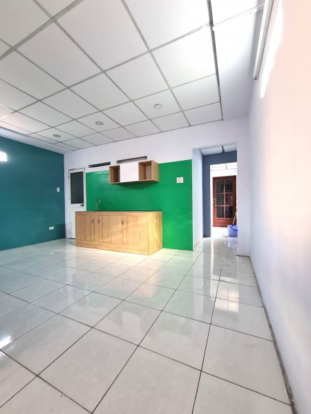Phòng 55m2, 2 phòng ngủ, 1 phòng khách, bếp - 156/1 Cộng Hoà, P12, Q. TB