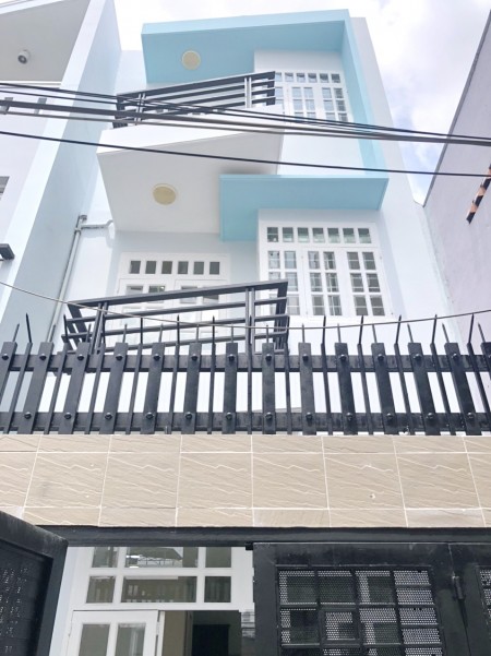 Bán nhà mới 2 lầu hẻm 141 đường Tám Danh Phường 4 Quận 8