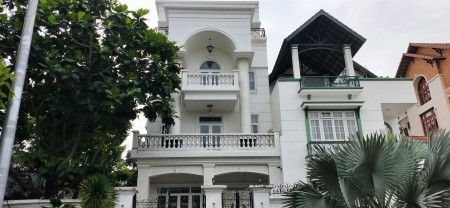 cho thuê Villa 10x20m Hầm Trệt 3 lầu Thảo Điền- Quận 2. MS: A83