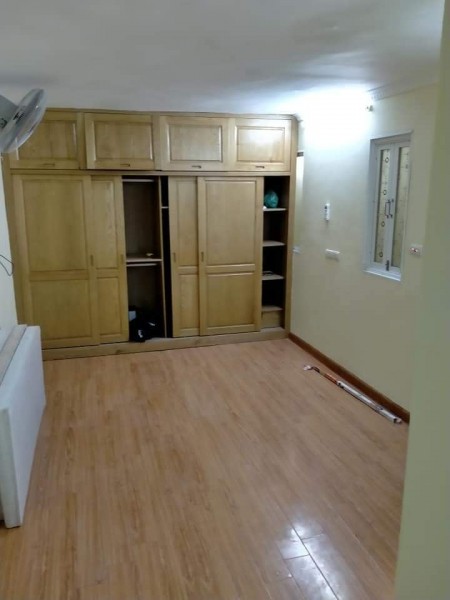 Bán gấp nhà Đào Tấn DT 35m 3 Tầng MT 4m giá 3 tỷ