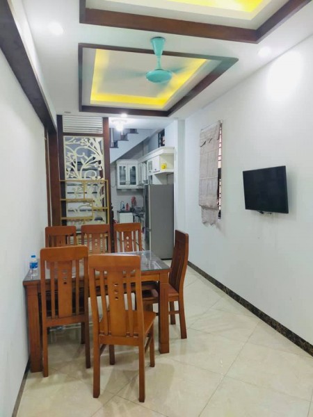 Bán nhà lô góc Trường Trinh – Đống Đa. 35m2. 5 tầng. giá chỉ 3.15 tỷ.