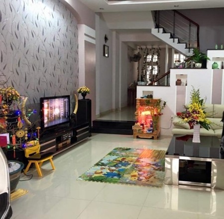 Bán nhà 107.46 Ni Sư Huỳnh Liên- Tân Bình giá chỉ 4 tỷ tám