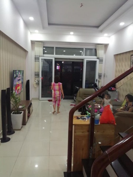 Chính chủ Bán gấp nhà Đất Thánh Tân Bình 3 tầng 48m2 giá chỉ 5 tỷ 3