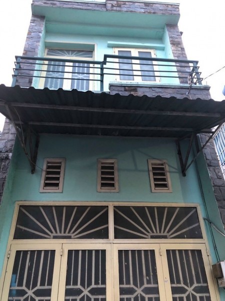 Bán nhà Bình Thạnh, ngay chợ, gần trung tâm