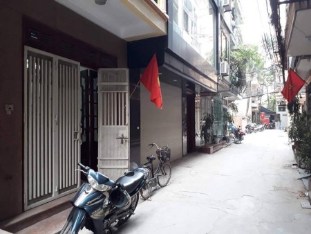 BÁN GẤP NHÀ GẦN NGÃ TƯ SỞ 38M2 5 TẦNG LÔ GÓC 30M RA Ô TÔ VỀ Ở LUÔN