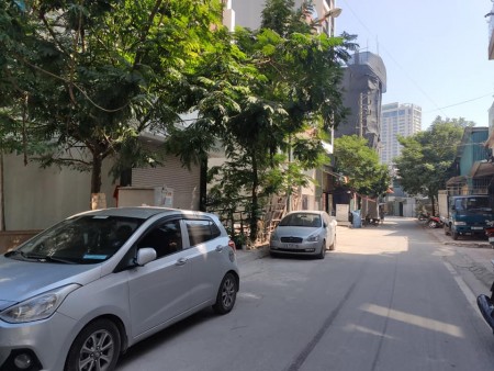 Với 13 tỷ tại Thanh Xuân, căn nhà 70m2 x7T, lô góc vỉa hè ô tô, thuê 40tr/th. LH: 0924428666