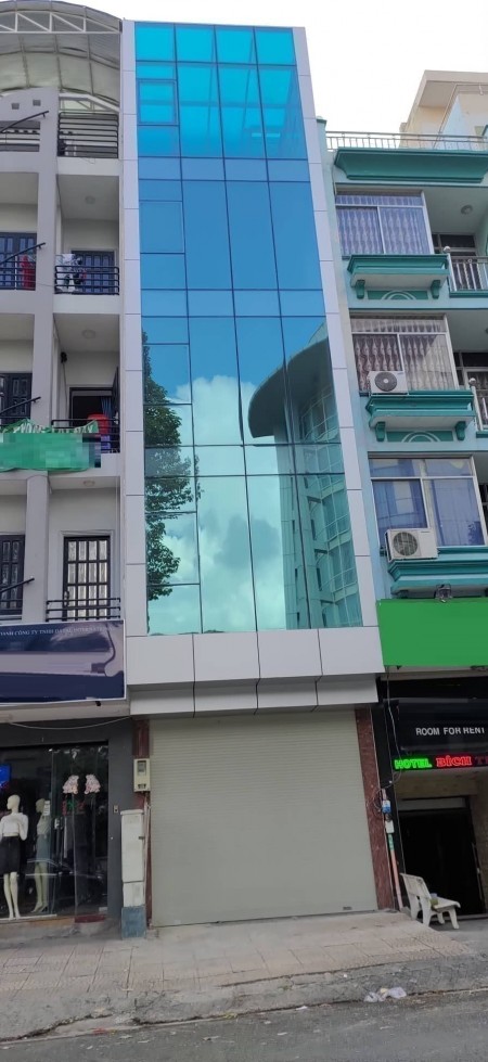 Điện Biên Phủ khu vực kd tấp nập dt.4x24m