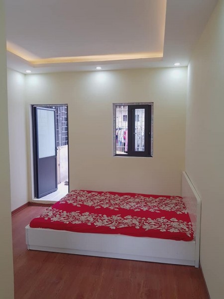 Ngân hàng thanh lý giá rẻ Nguyễn Trãi DT 32m*4 tầng, MT 4m Giá 2tỷ250