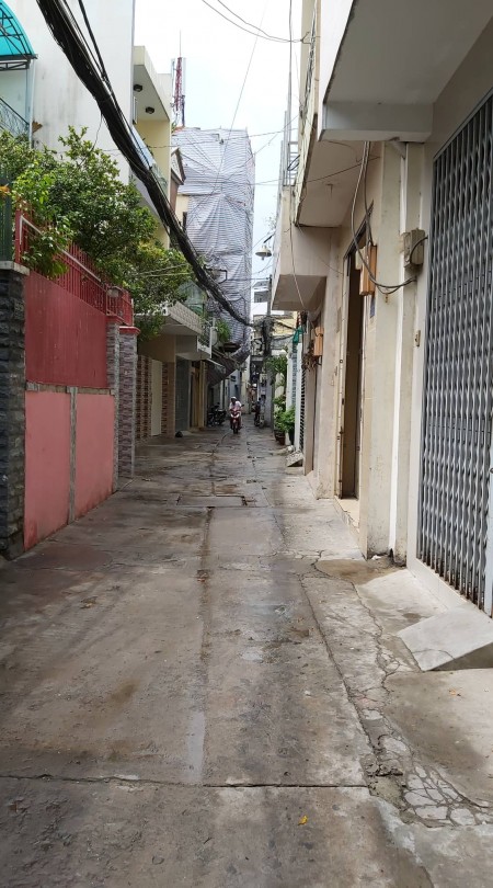 Bán Gấp Nhà Ngay Hàng Xanh Sát Q1 37m2 Nhỉnh 3 tỷ.
