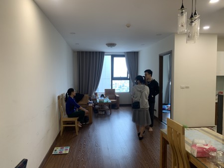 Chính chủ cần bán gấp căn hộ 75m2, view nội khu giá 2,3 tỉ