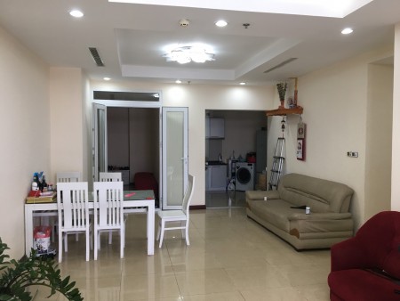 Chính chủ bán gấp căn hộ full nội thất Royal City 136m2, 3PN, Giá 4.6 tỷ